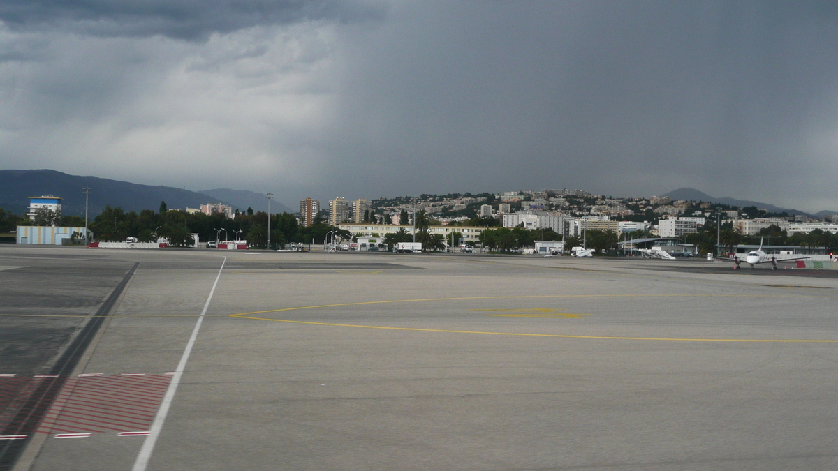 Picture France Nice Airport 2007-07 7 - Waterfall Nice Airport