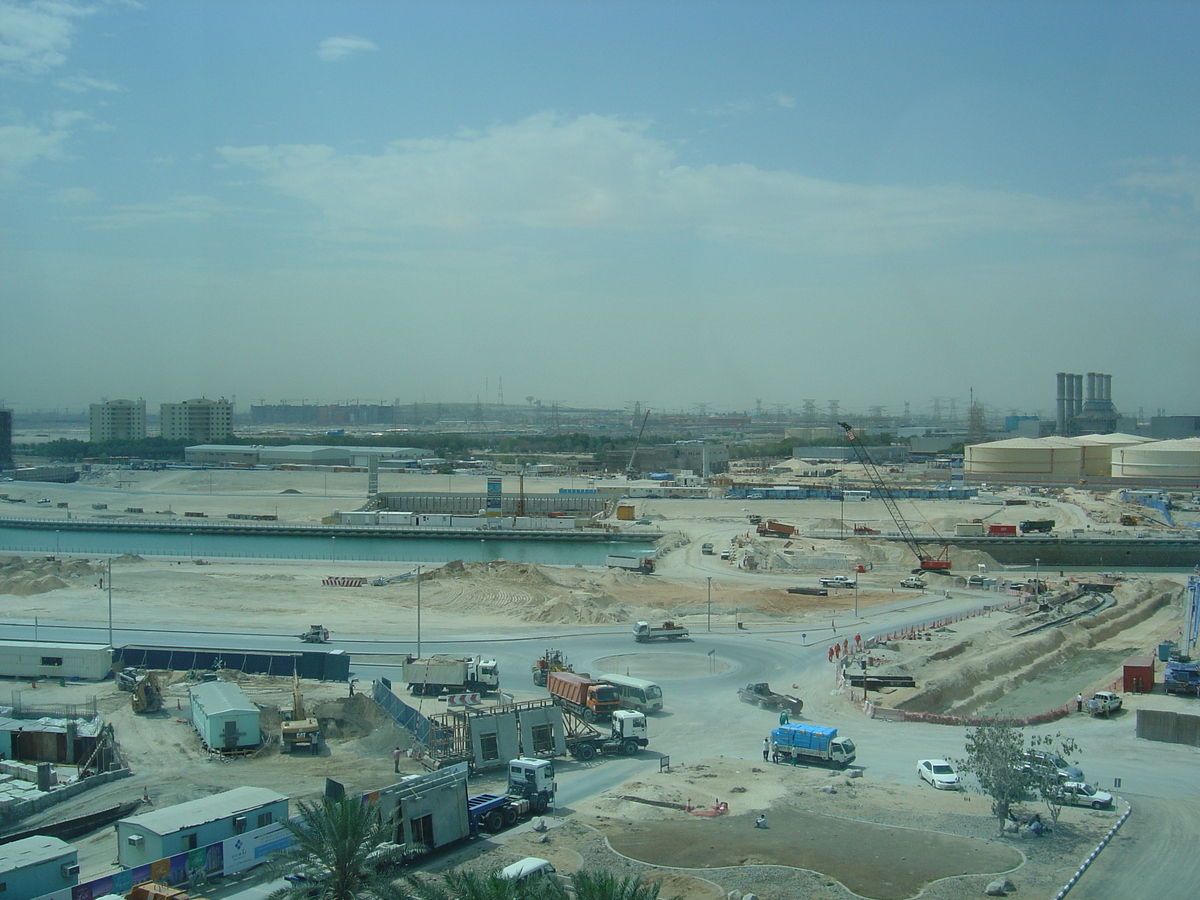 Picture United Arab Emirates Dubai Sheraton Jumeirah Beach Hotel 2005-03 6 - Monuments Sheraton Jumeirah Beach Hotel