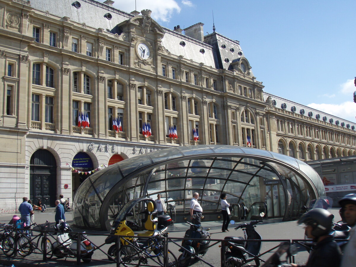 Picture France Paris Gare St Lazarre 2007-07 14 - Spring Gare St Lazarre