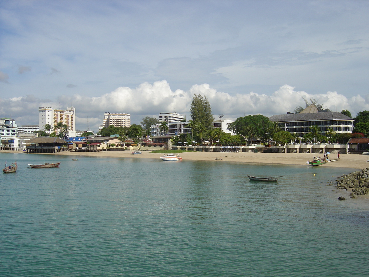 Picture Thailand Pattaya 2005-09 2 - Saving Pattaya