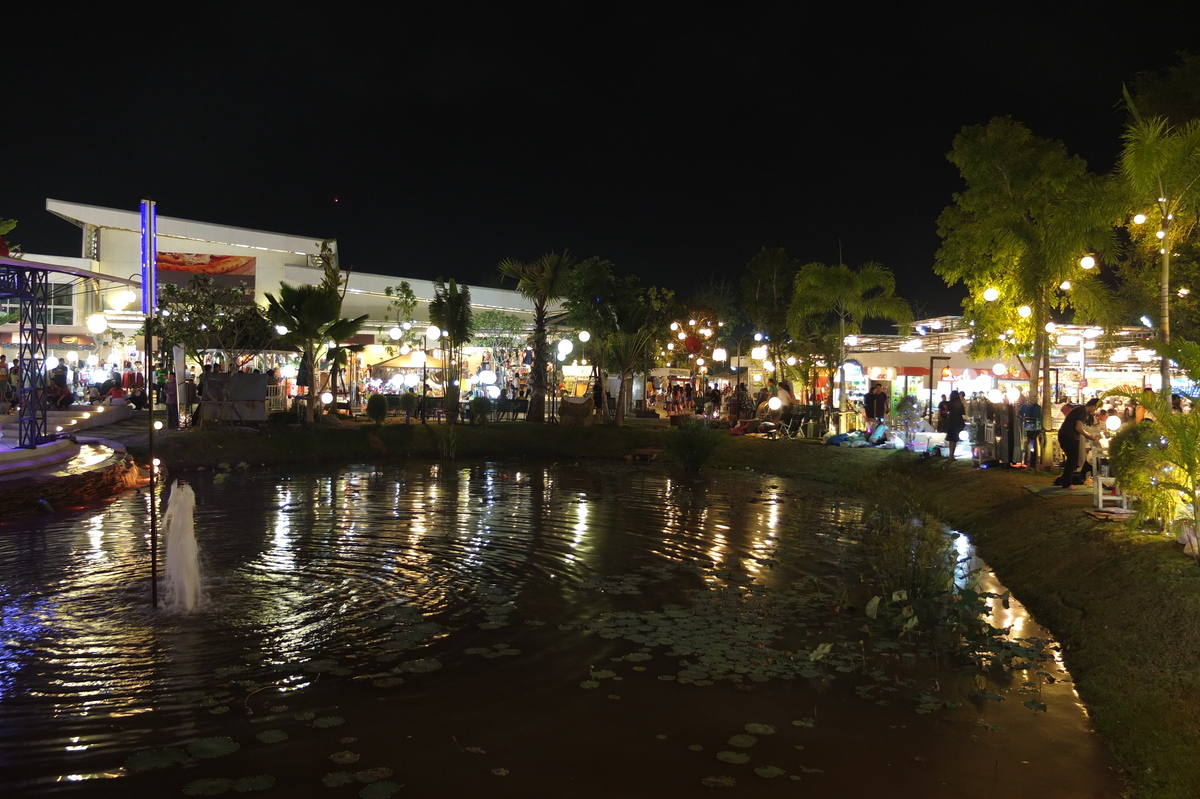 Picture Thailand Khon Kaen 2012-12 6 - Shopping Khon Kaen