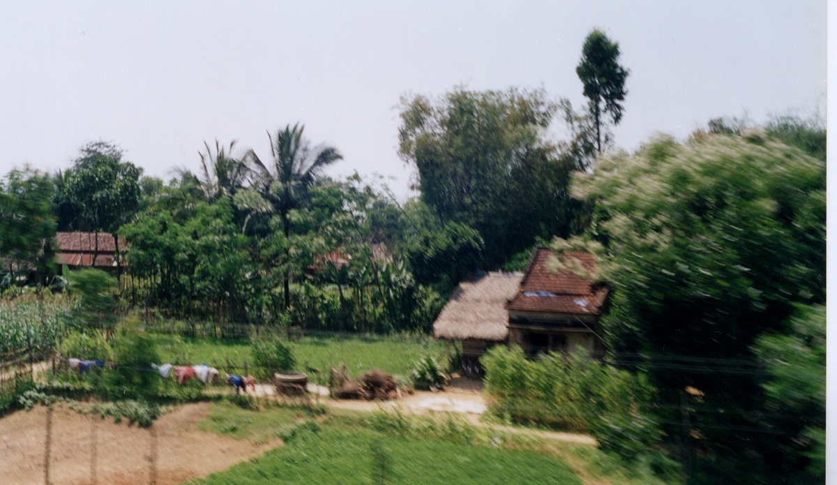 Picture Vietnam 1996-03 45 - Hotel Pools Vietnam