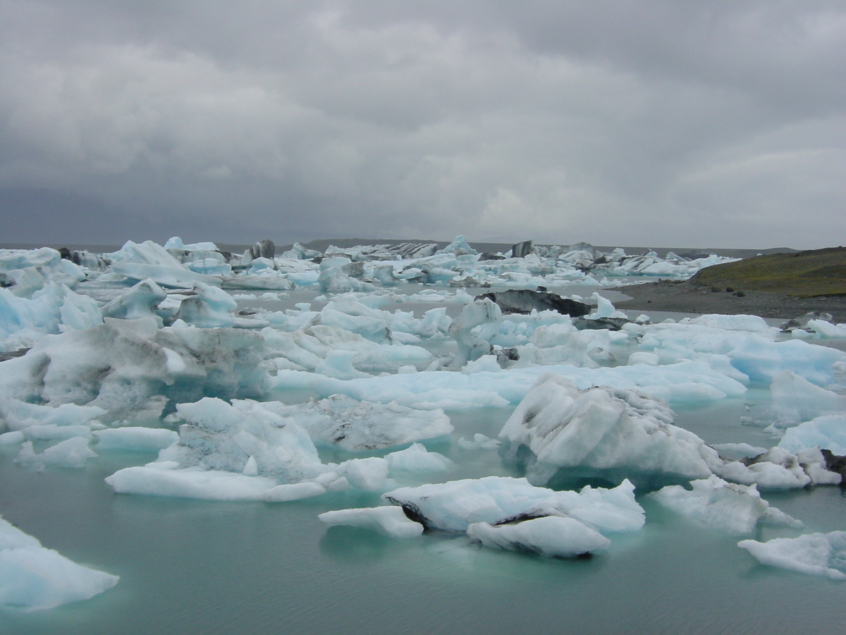 Picture Iceland Jokulsarlon 2003-06 52 - Rain Season Jokulsarlon