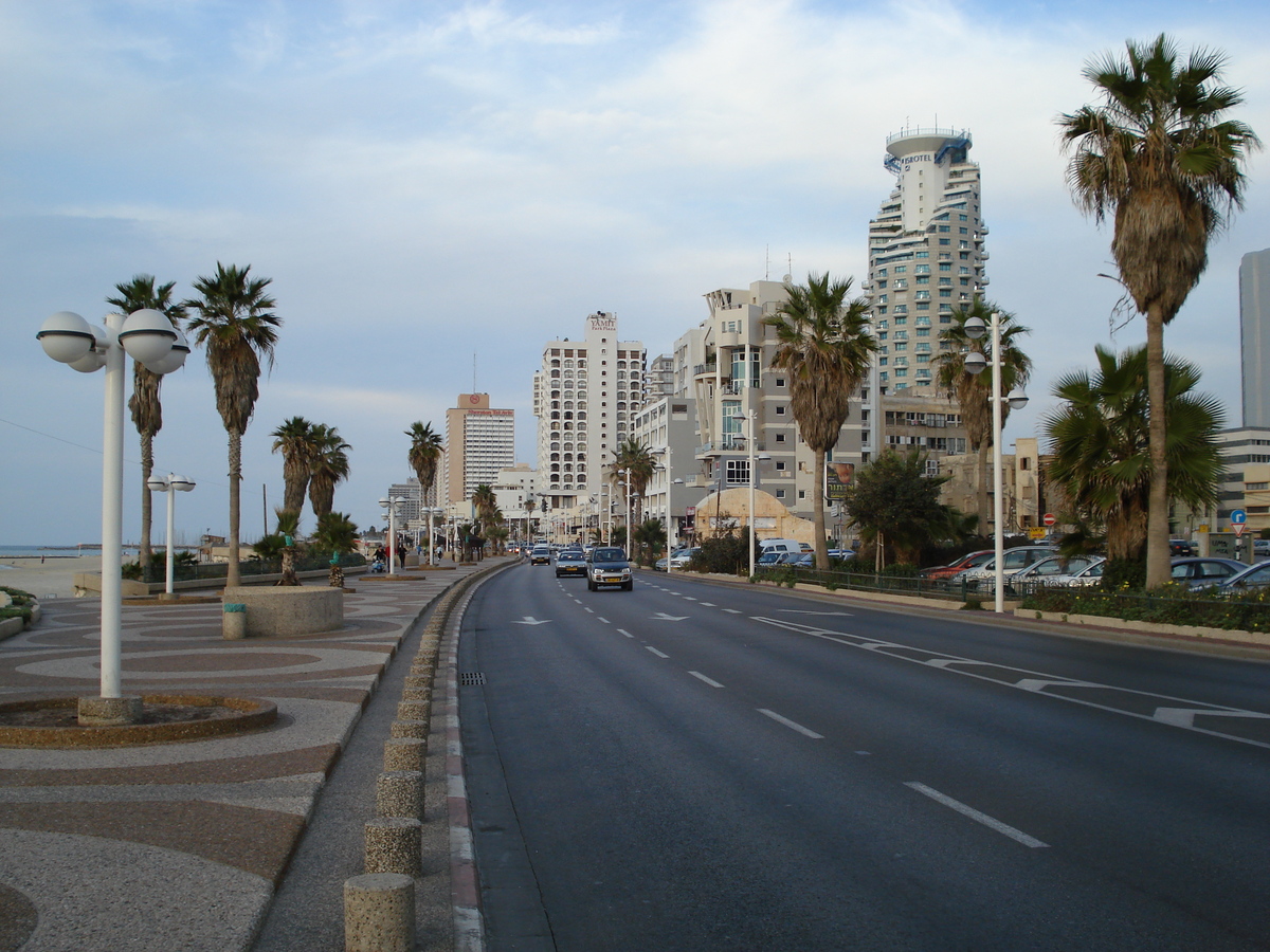 Picture Israel Tel Aviv Tel Aviv Sea Shore 2006-12 134 - Winter Tel Aviv Sea Shore