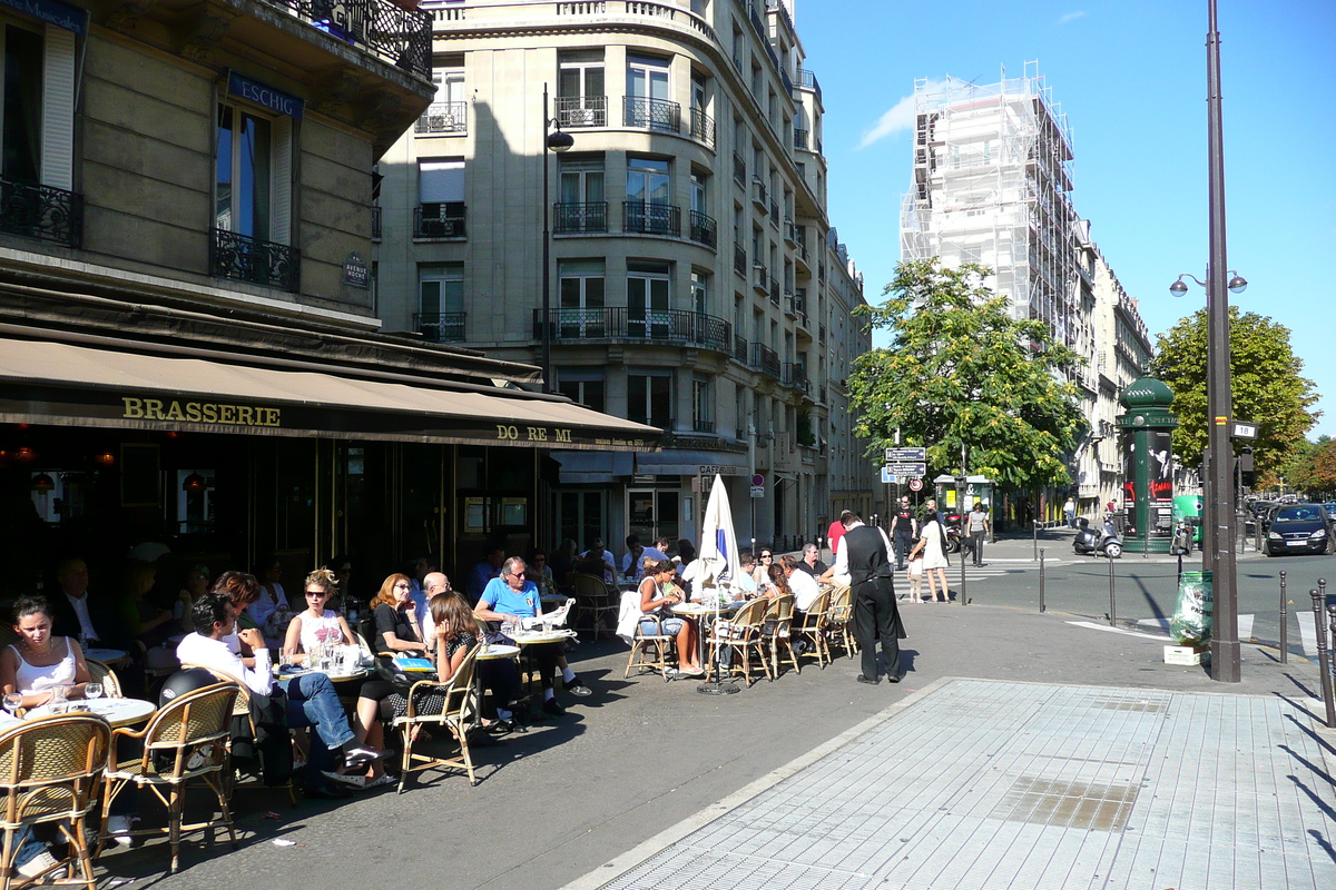 Picture France Paris Avenue Hoche 2007-09 37 - Winter Avenue Hoche