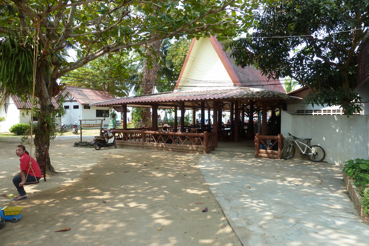 Picture Thailand Ko Chang Klong Prao beach 2011-02 85 - City Sight Klong Prao beach