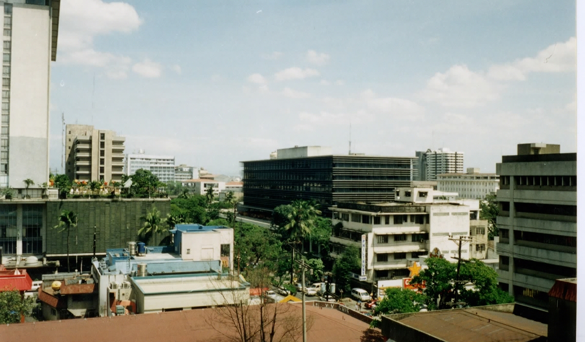 Picture Philippines Manila 1997-03 14 - Monument Manila