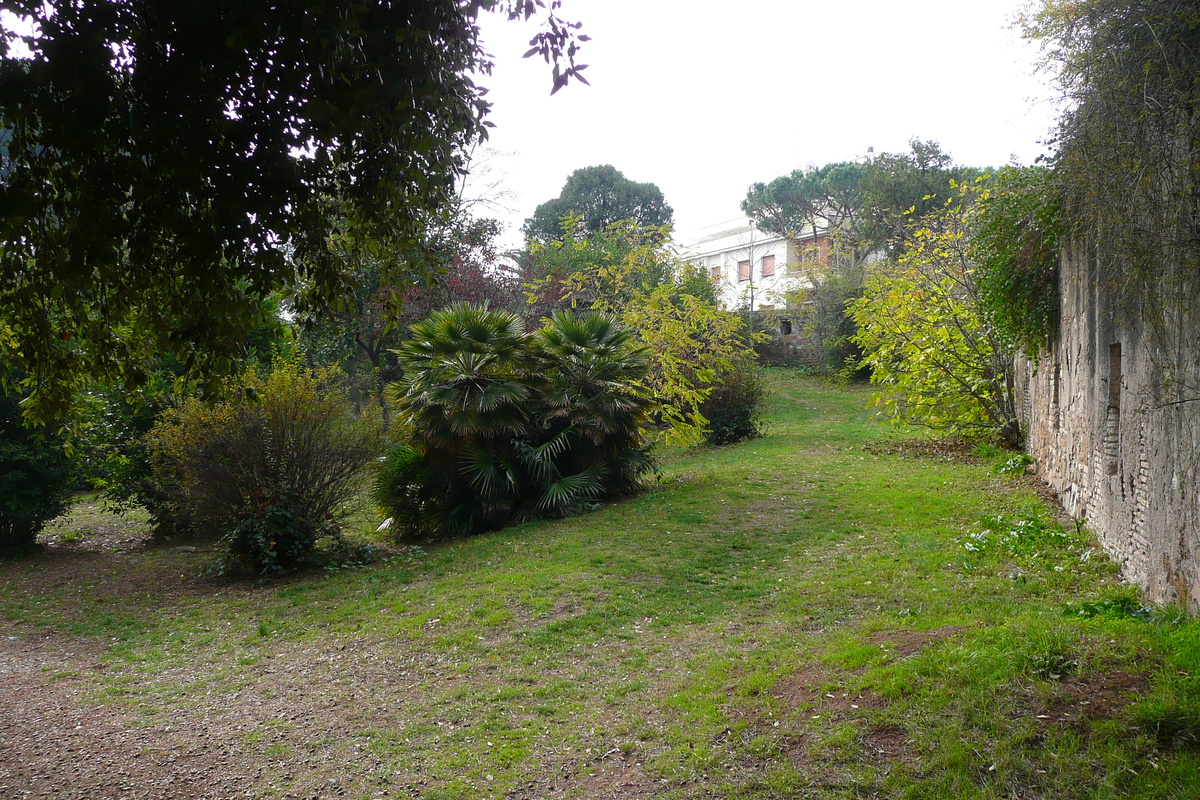 Picture Italy Rome Villa Sciarra 2007-11 10 - Shopping Villa Sciarra