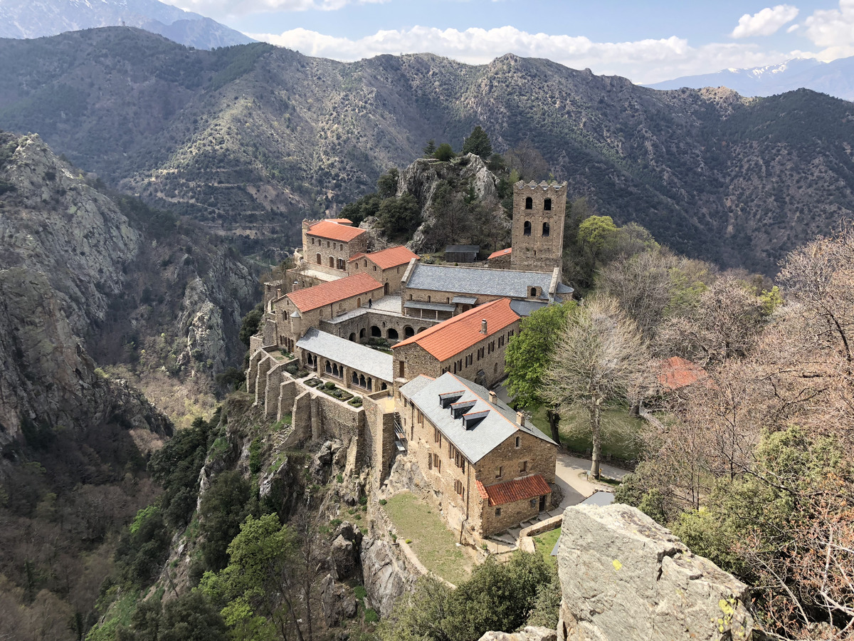 Picture France Abbaye Saint Martin du Canigou 2018-04 70 - Waterfall Abbaye Saint Martin du Canigou