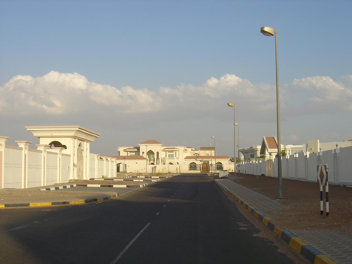 Picture United Arab Emirates Al Ain 2005-11 22 - Streets Al Ain