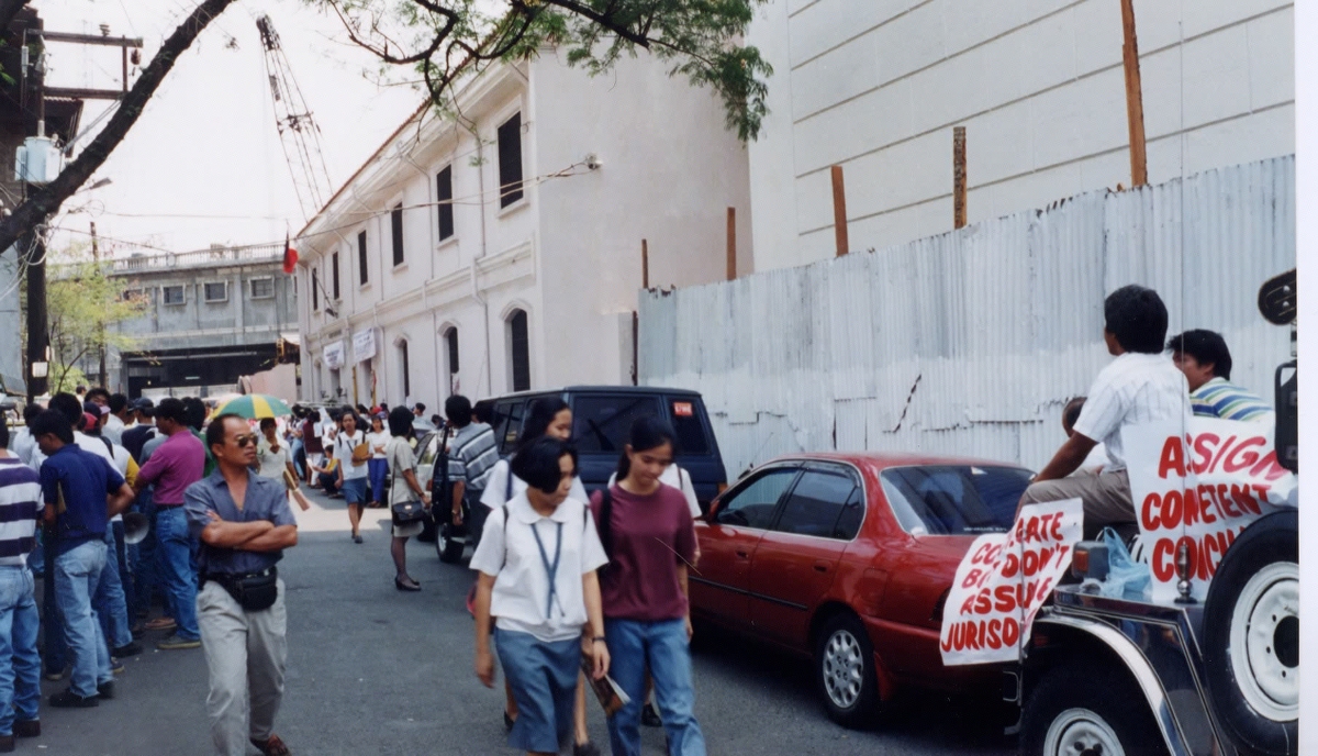 Picture Philippines Manila 1997-03 12 - Winter Manila