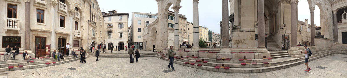 Picture Croatia Split 2016-04 79 - Monument Split