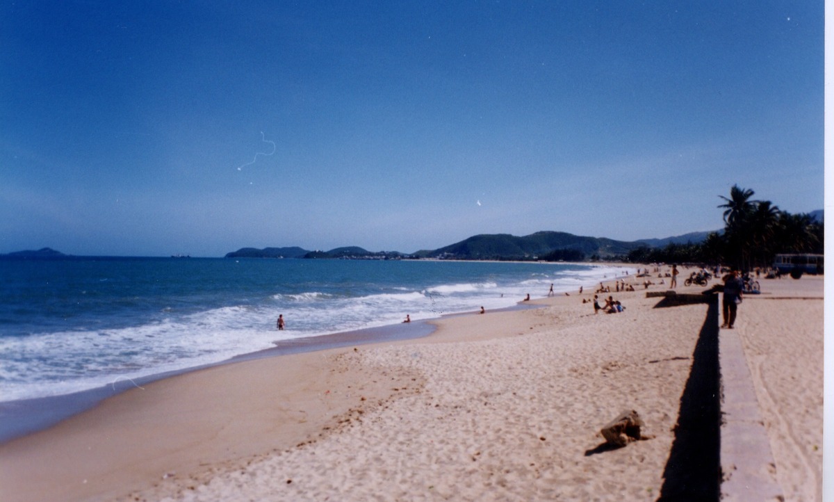 Picture Vietnam Na Trang 1995-12 21 - Hot Season Na Trang