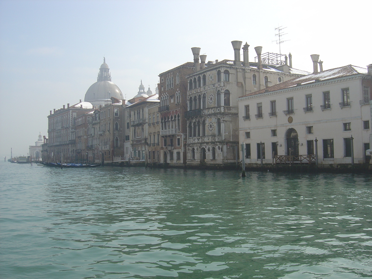 Picture Italy Venice 2005-03 45 - Rain Season Venice