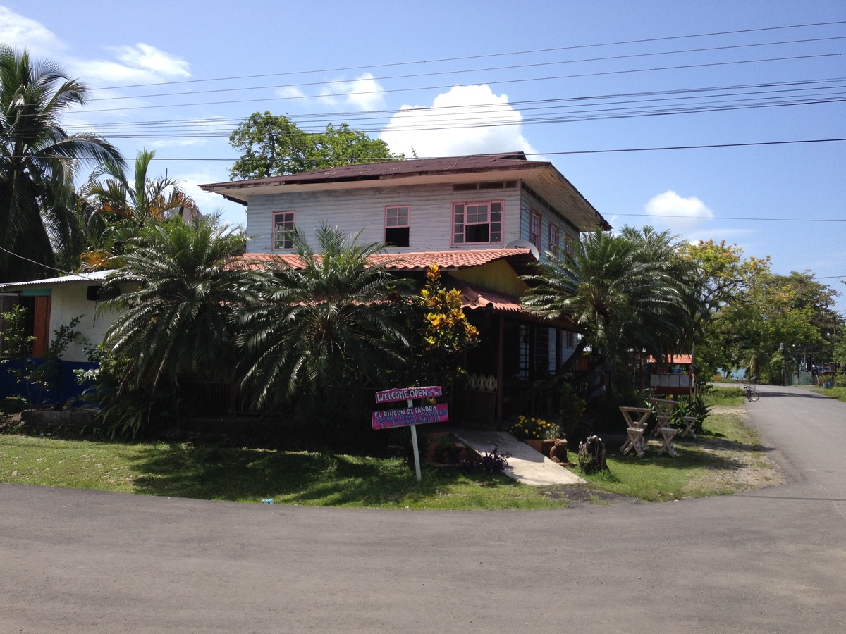 Picture Costa Rica Cahuita 2015-03 166 - Monuments Cahuita