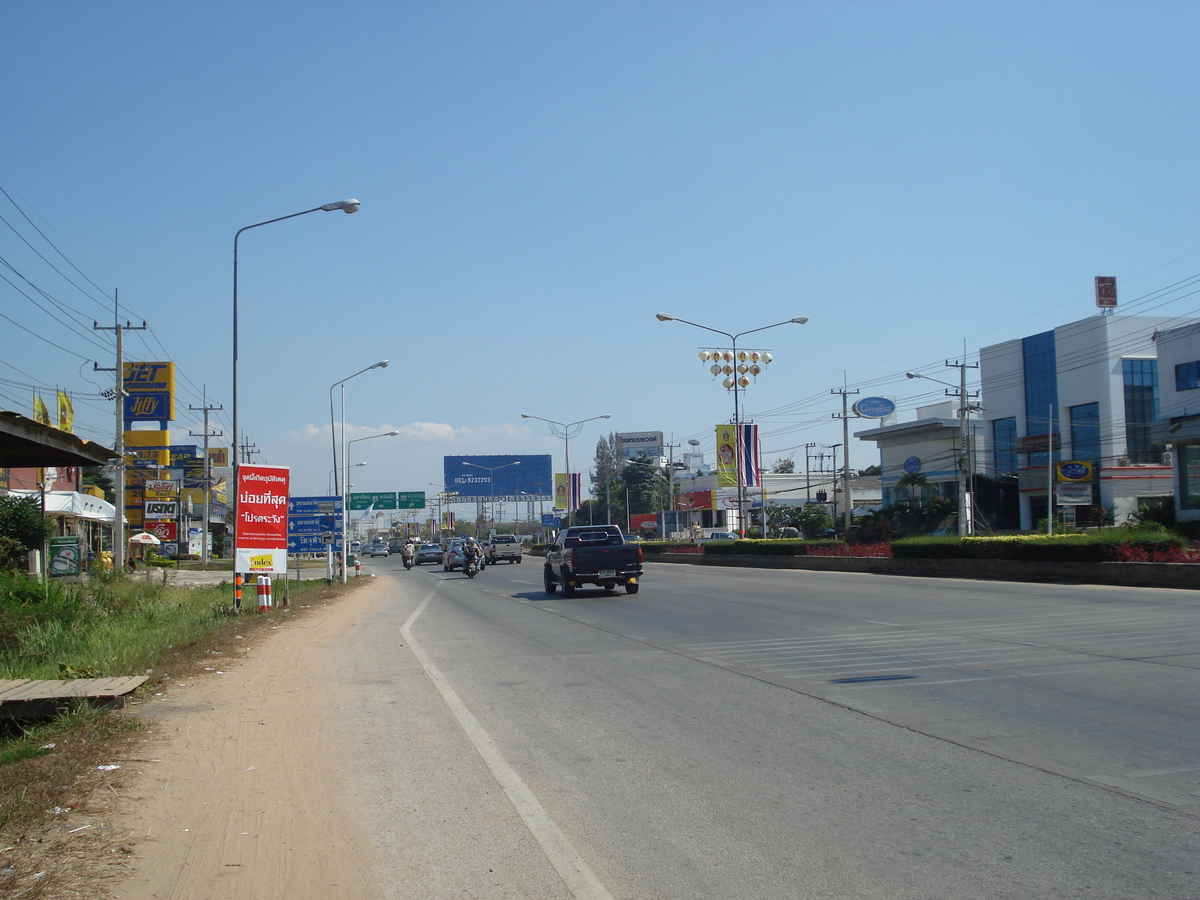 Picture Thailand Phitsanulok Mittraparp Road 2008-01 75 - Hot Season Mittraparp Road