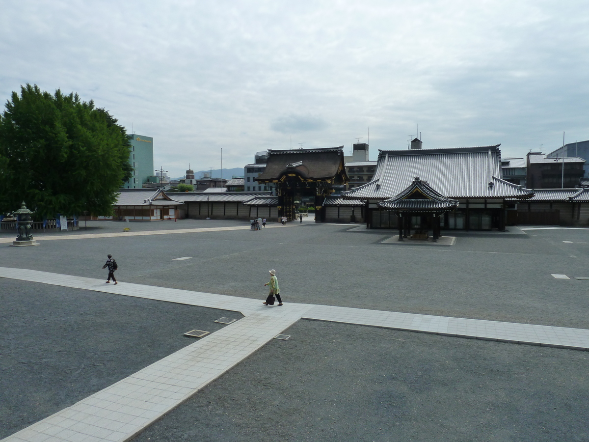 Picture Japan Kyoto Nishi Honganji Temple 2010-06 30 - Hotel Pools Nishi Honganji Temple