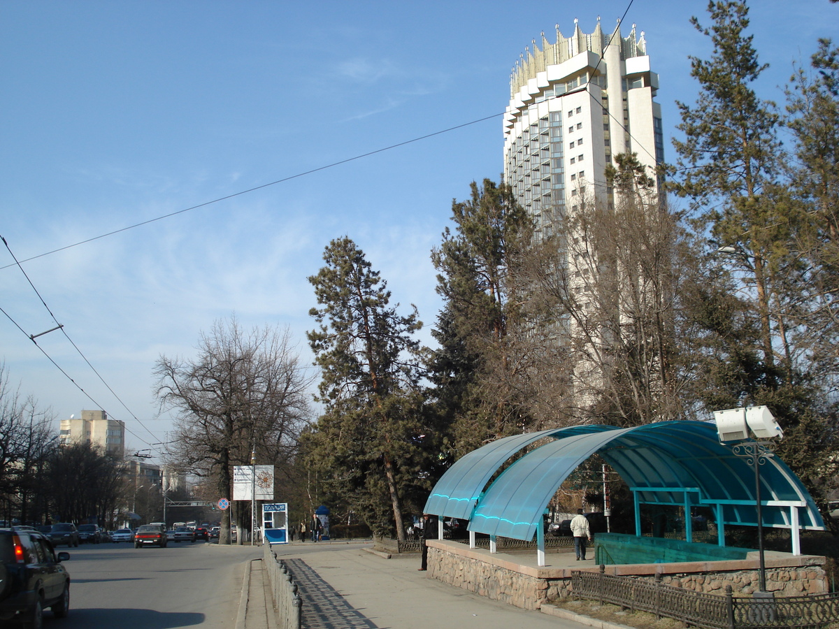 Picture Kazakhstan Almaty 2007-03 222 - Street Almaty