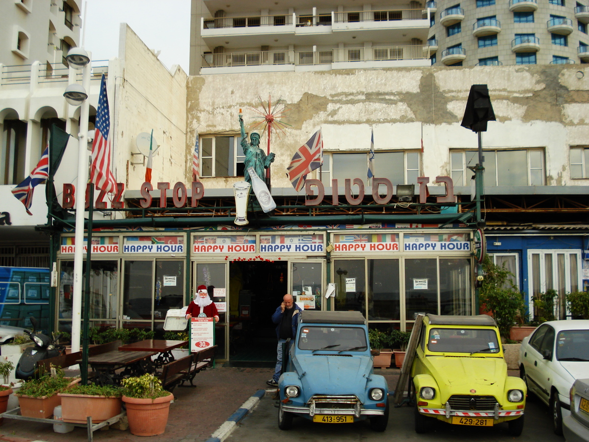 Picture Israel Tel Aviv Tel Aviv Sea Shore 2006-12 85 - Restaurant Tel Aviv Sea Shore