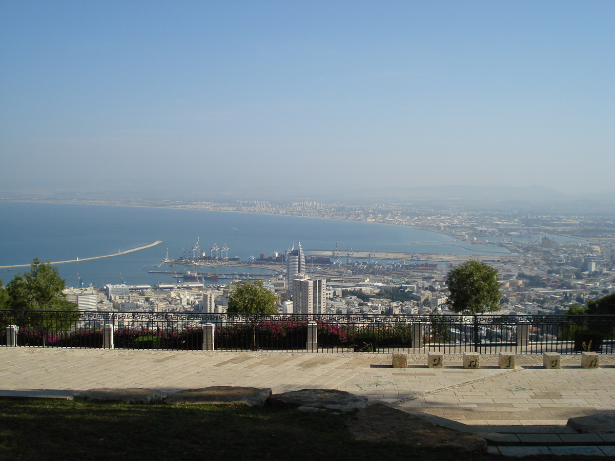 Picture Israel Haifa Dan Carmel Hotel 2006-12 1 - To see Dan Carmel Hotel