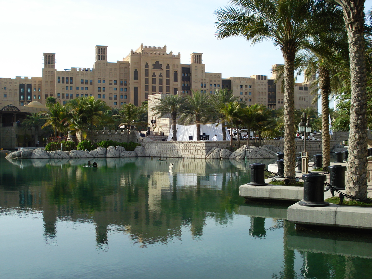 Picture United Arab Emirates Dubai Medina Jumeirah 2007-03 9 - Hotel Pool Medina Jumeirah