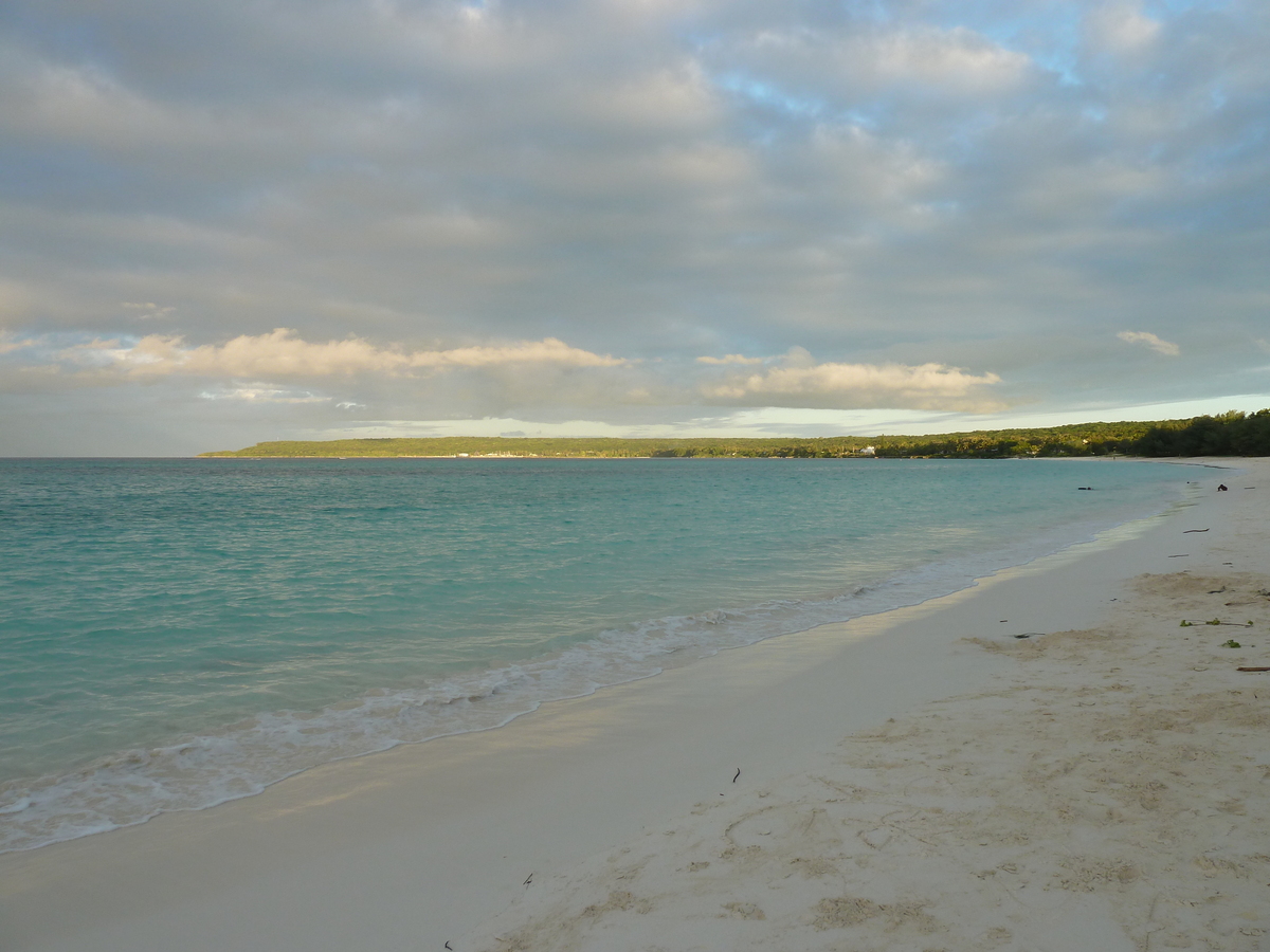 Picture New Caledonia Lifou We 2010-05 20 - Saving We