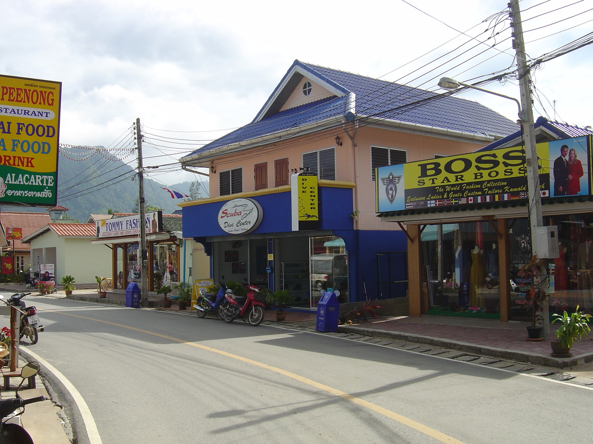 Picture Thailand Phuket Kamala Beach 2005-12 123 - Shopping Kamala Beach