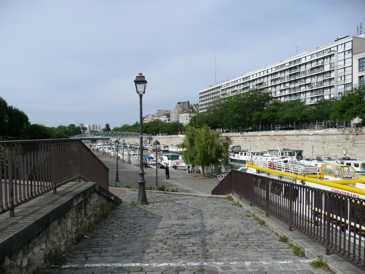 Picture France Paris Bastille Harbour 2007-06 13 - Monument Bastille Harbour