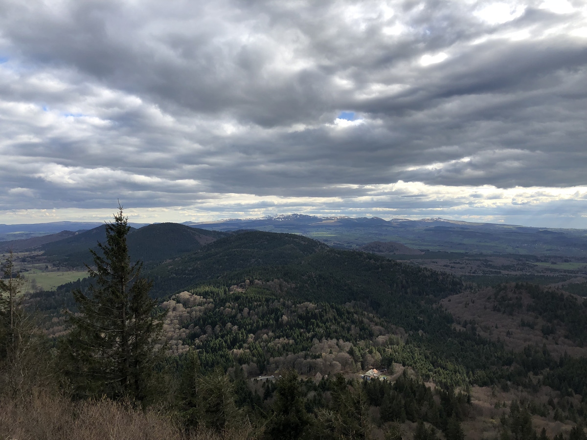 Picture France Le Puy de Dome 2018-04 16 - Land Le Puy de Dome