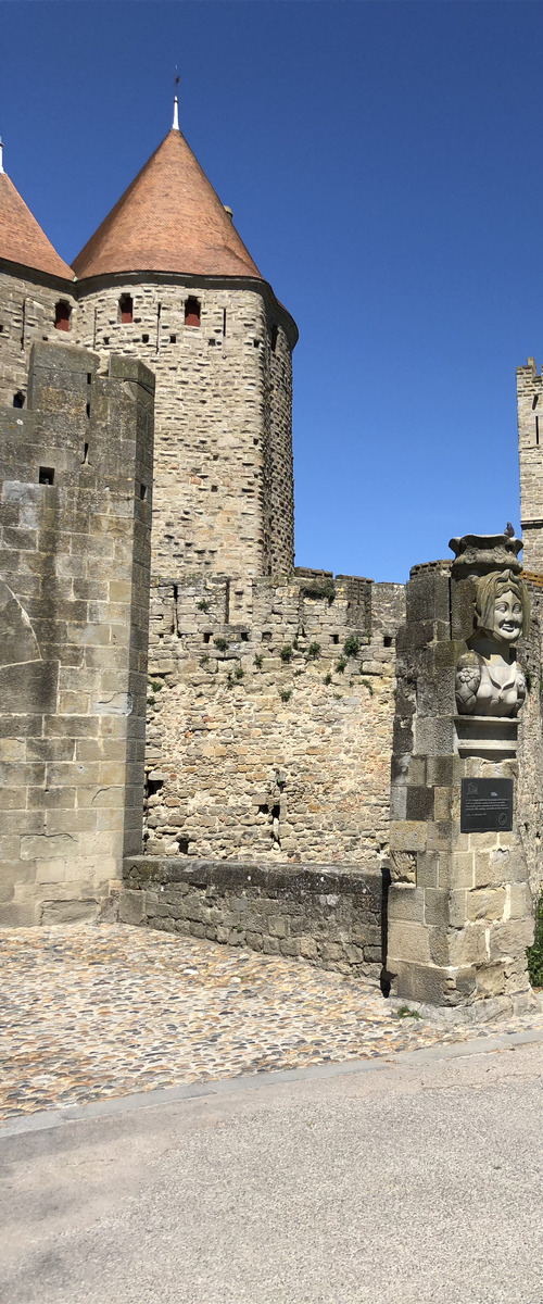 Picture France Carcassonne 2018-04 92 - Waterfall Carcassonne