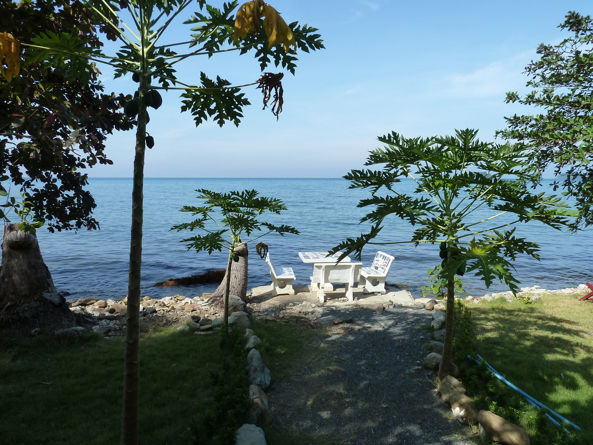 Picture Thailand Ko Chang 2011-12 14 - Hotel Pool Ko Chang