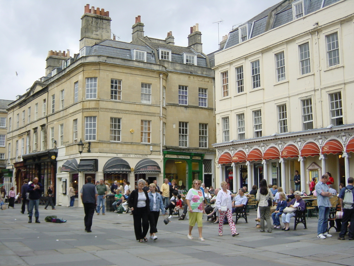 Picture United Kingdom Bath 2003-08 12 - Monument Bath