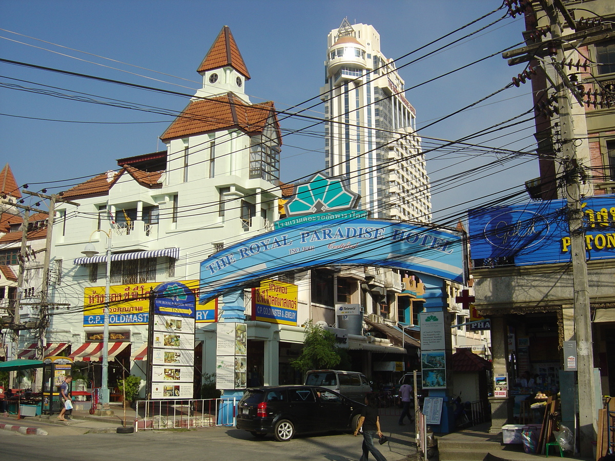 Picture Thailand Phuket Patong 2nd Road 2005-12 31 - Hotel Pool 2nd Road