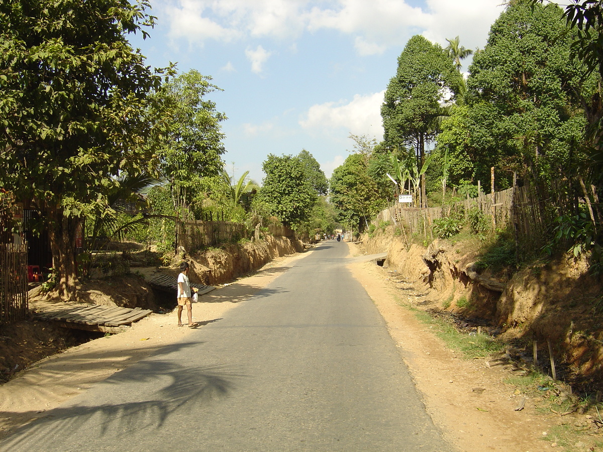 Picture Myanmar Myeik (Mergui) 2005-01 69 - Rentals Myeik (Mergui)