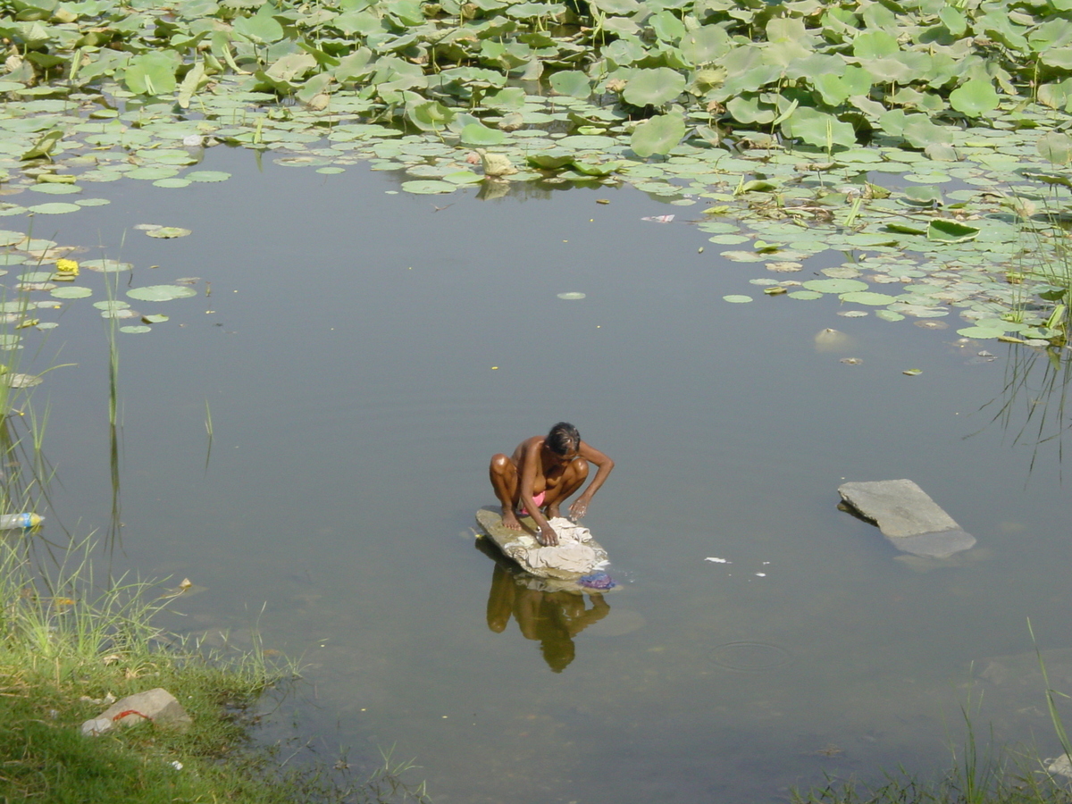 Picture India 2003-05 8 - Lake India