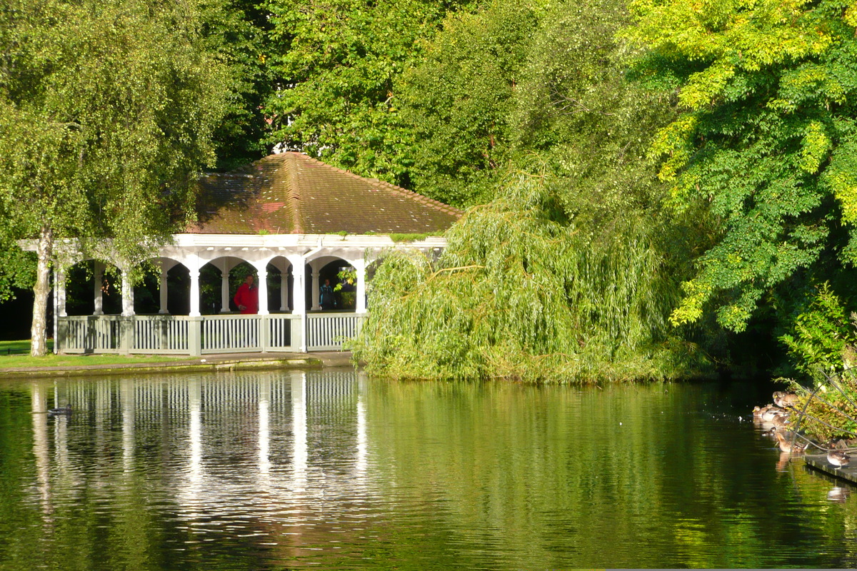 Picture Ireland Dublin St. Stephen's Green 2008-09 49 - City Sights St. Stephen's Green