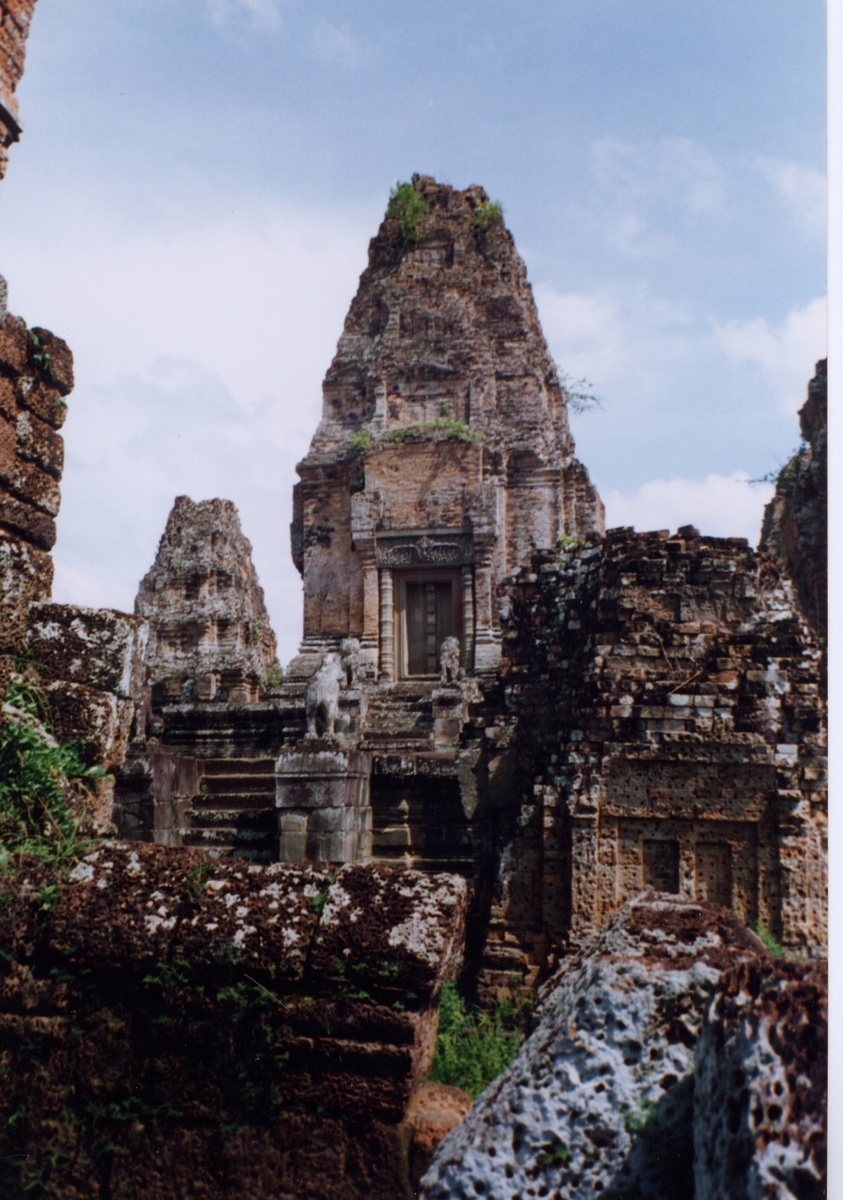 Picture Cambodia Angkor 1996-06 17 - Waterfalls Angkor