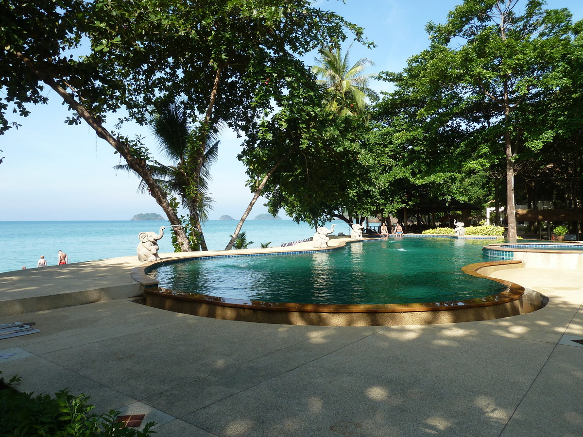 Picture Thailand Ko Chang 2011-12 166 - Street Ko Chang