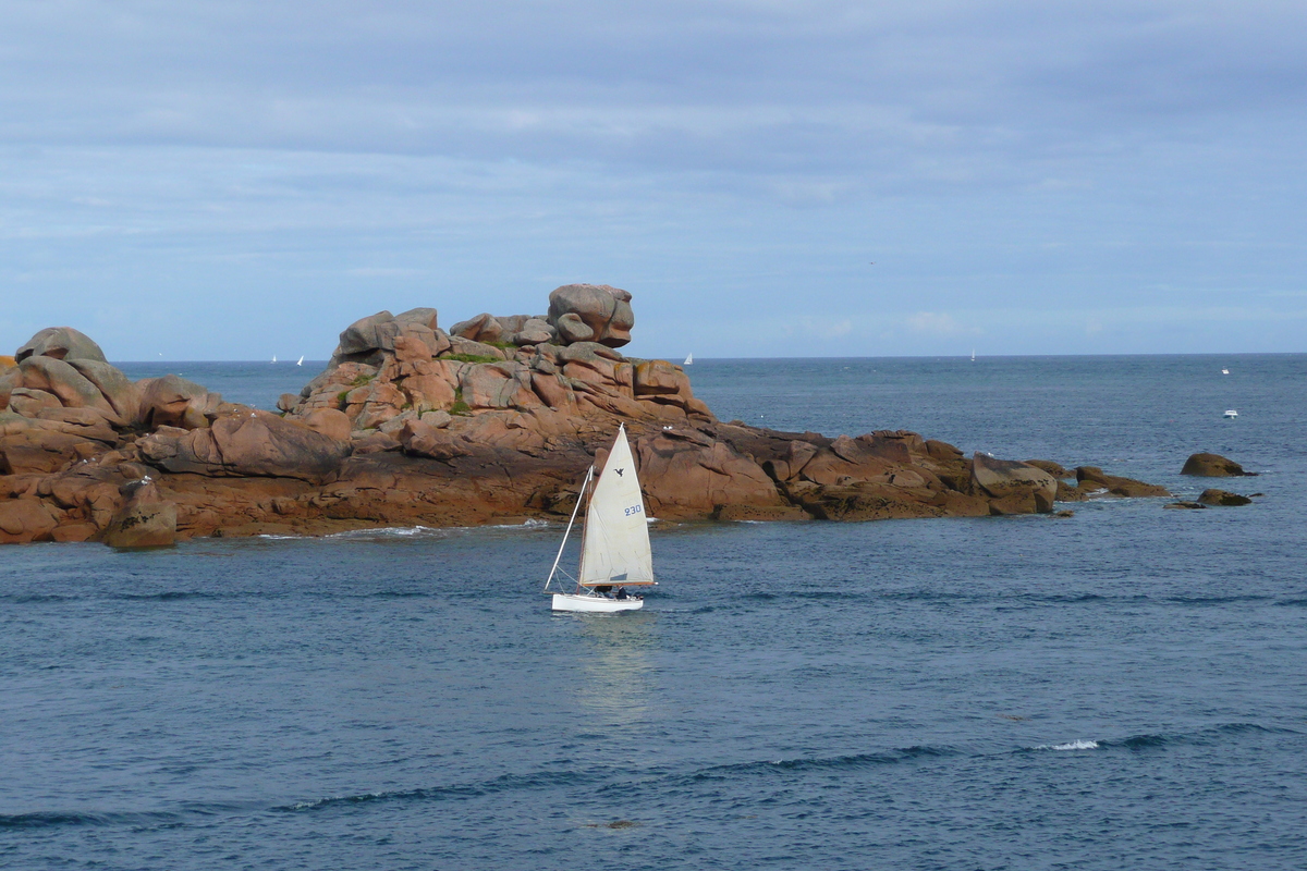 Picture France Perros Guirec Cote de granite rose 2007-08 62 - Waterfall Cote de granite rose