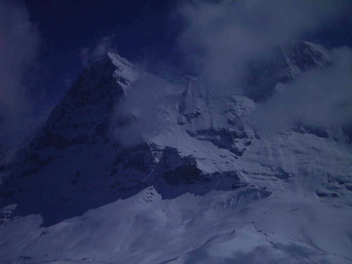 Picture Swiss Grindelwald 1999-04 19 - Sunrise Grindelwald