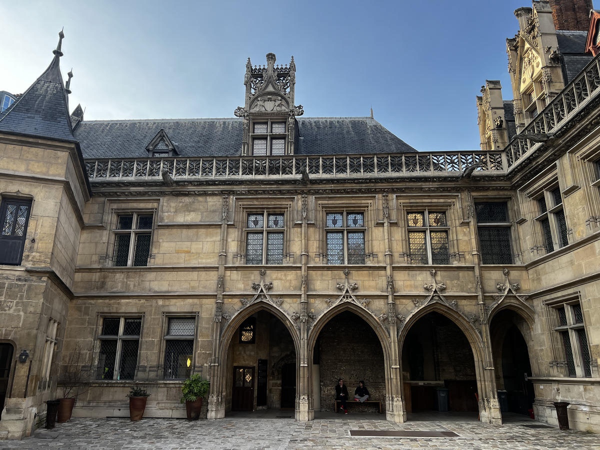 Picture France Paris Cluny Museum 2023-02 94 - Sunset Cluny Museum