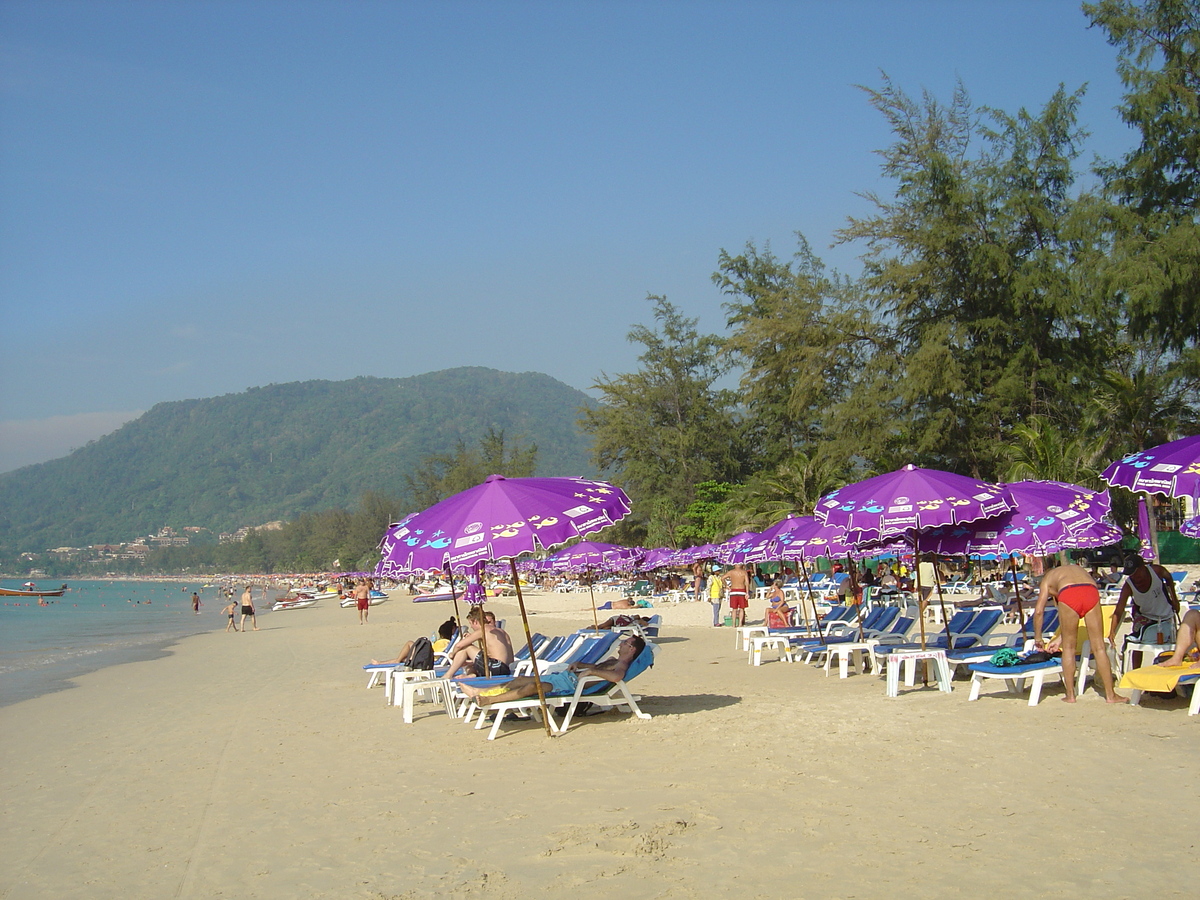 Picture Thailand Phuket Patong Beach 2005-12 43 - Rain Season Beach