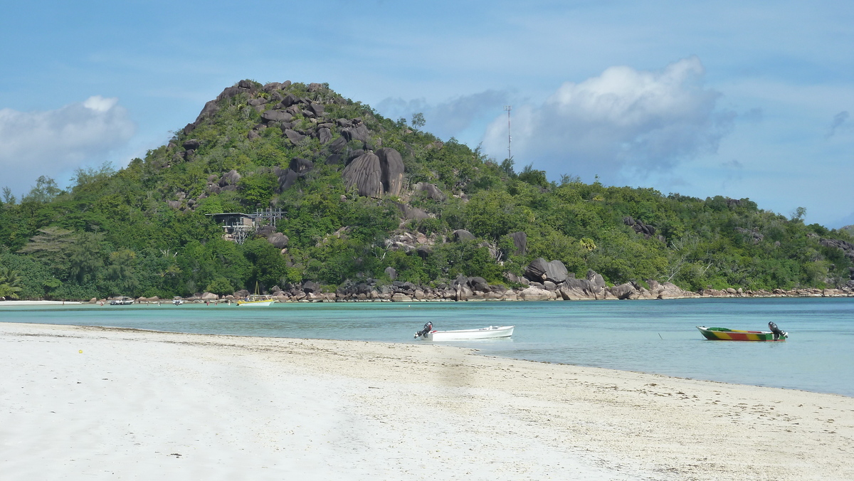 Picture Seychelles Praslin 2011-10 117 - City View Praslin