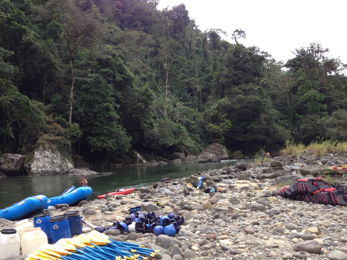 Picture Costa Rica Pacuare River 2015-03 172 - Hotel Pool Pacuare River