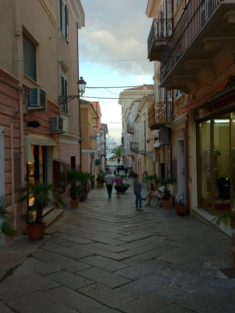 Picture Italy La Maddalena 2012-09 72 - Rooms La Maddalena