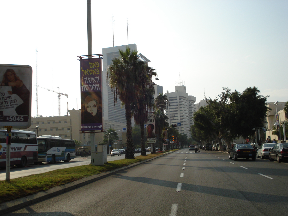 Picture Israel Tel Aviv 2006-12 89 - Waterfalls Tel Aviv