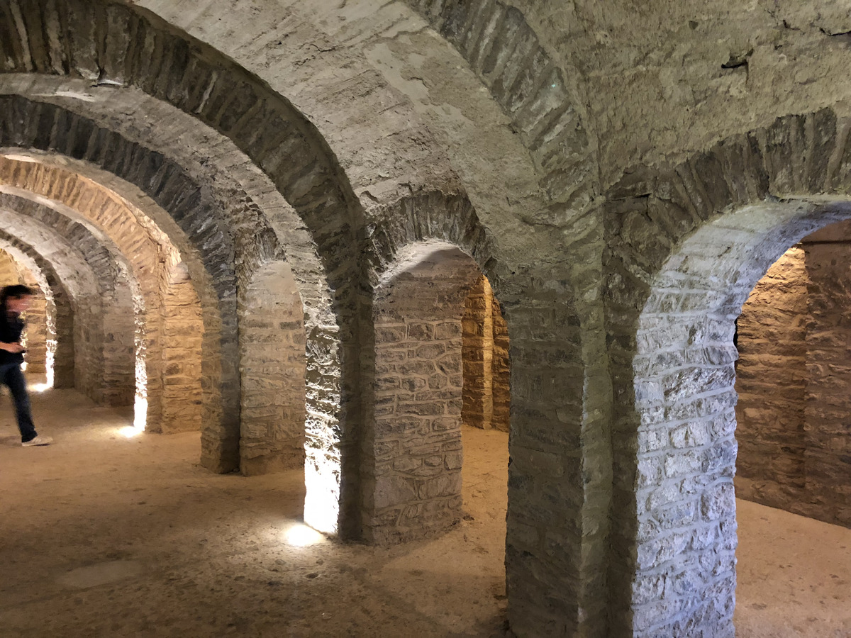 Picture France Abbaye Saint Martin du Canigou 2018-04 42 - Waterfalls Abbaye Saint Martin du Canigou