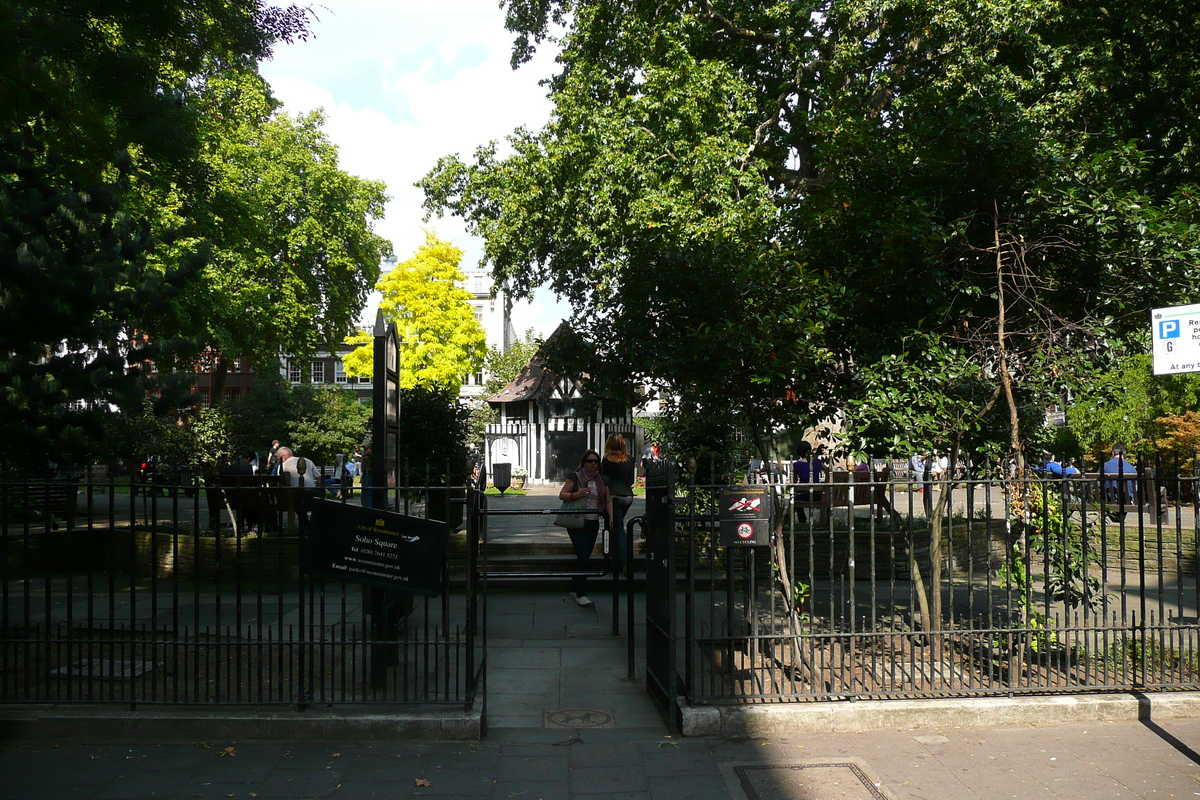 Picture United Kingdom London Soho Square 2007-09 19 - Sunrise Soho Square