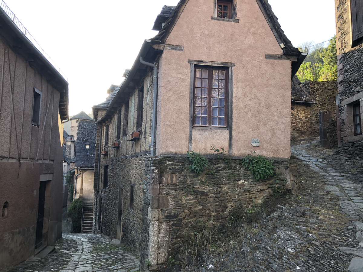 Picture France Conques 2018-04 50 - City Sights Conques