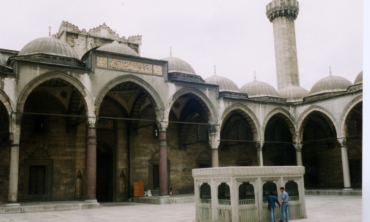 Picture Turkey Istanbul 1998-06 10 - SPA Istanbul